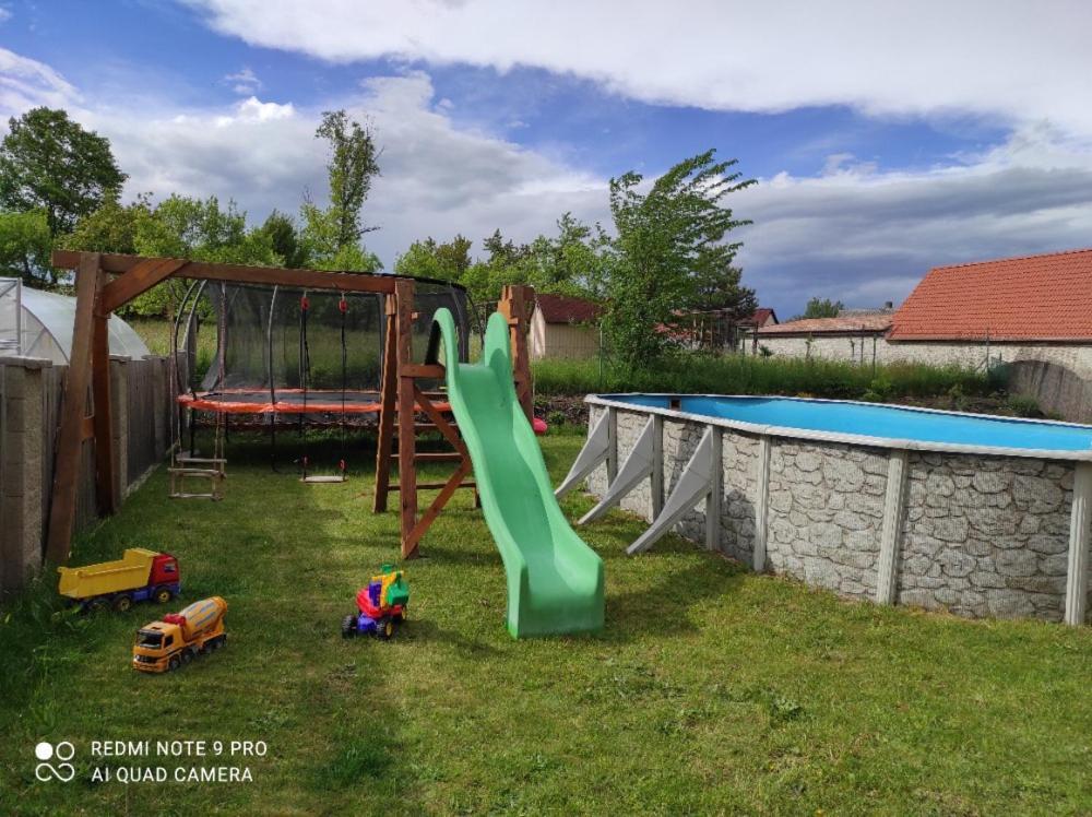 Apartman Pod Sribrnou Horou Lhenice Exterior photo